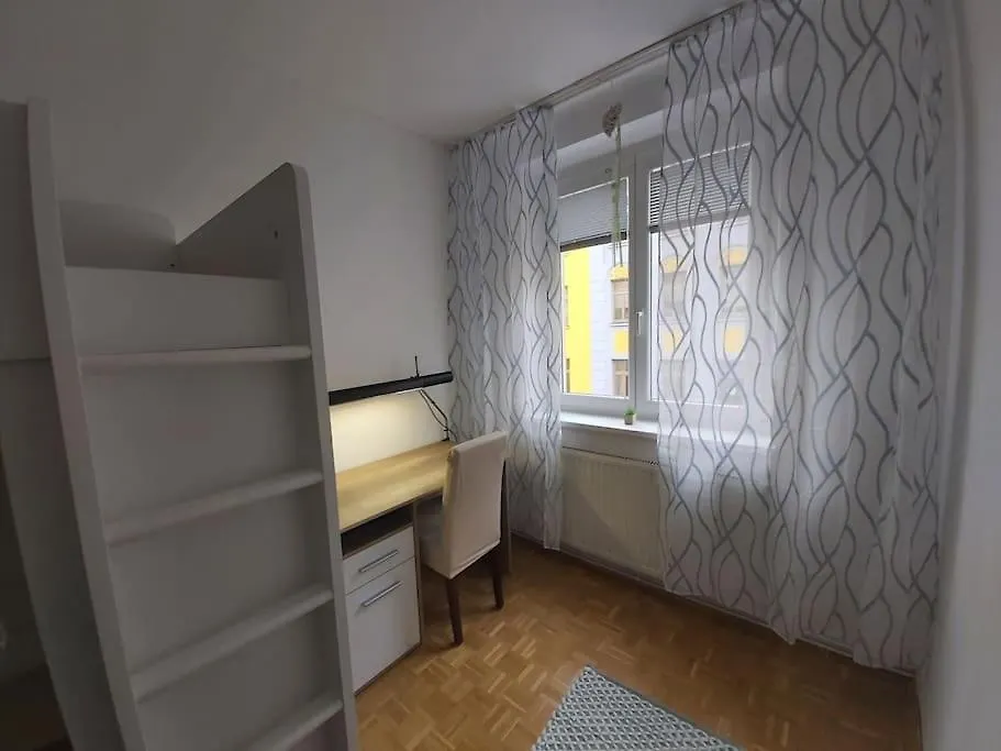 Modern 3 Bedroom Apartment Vienna Austria